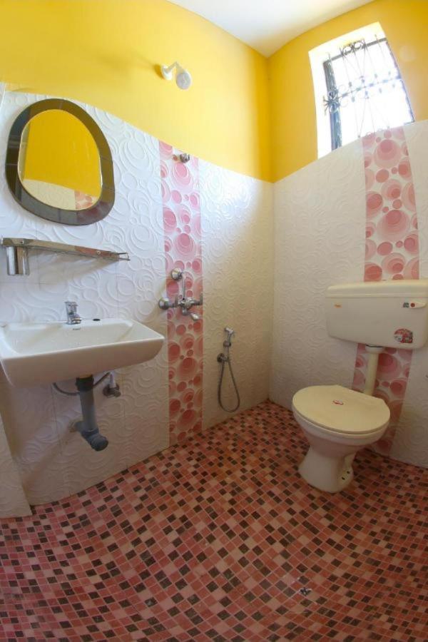 Regina Residency Inn Palolem Bagian luar foto