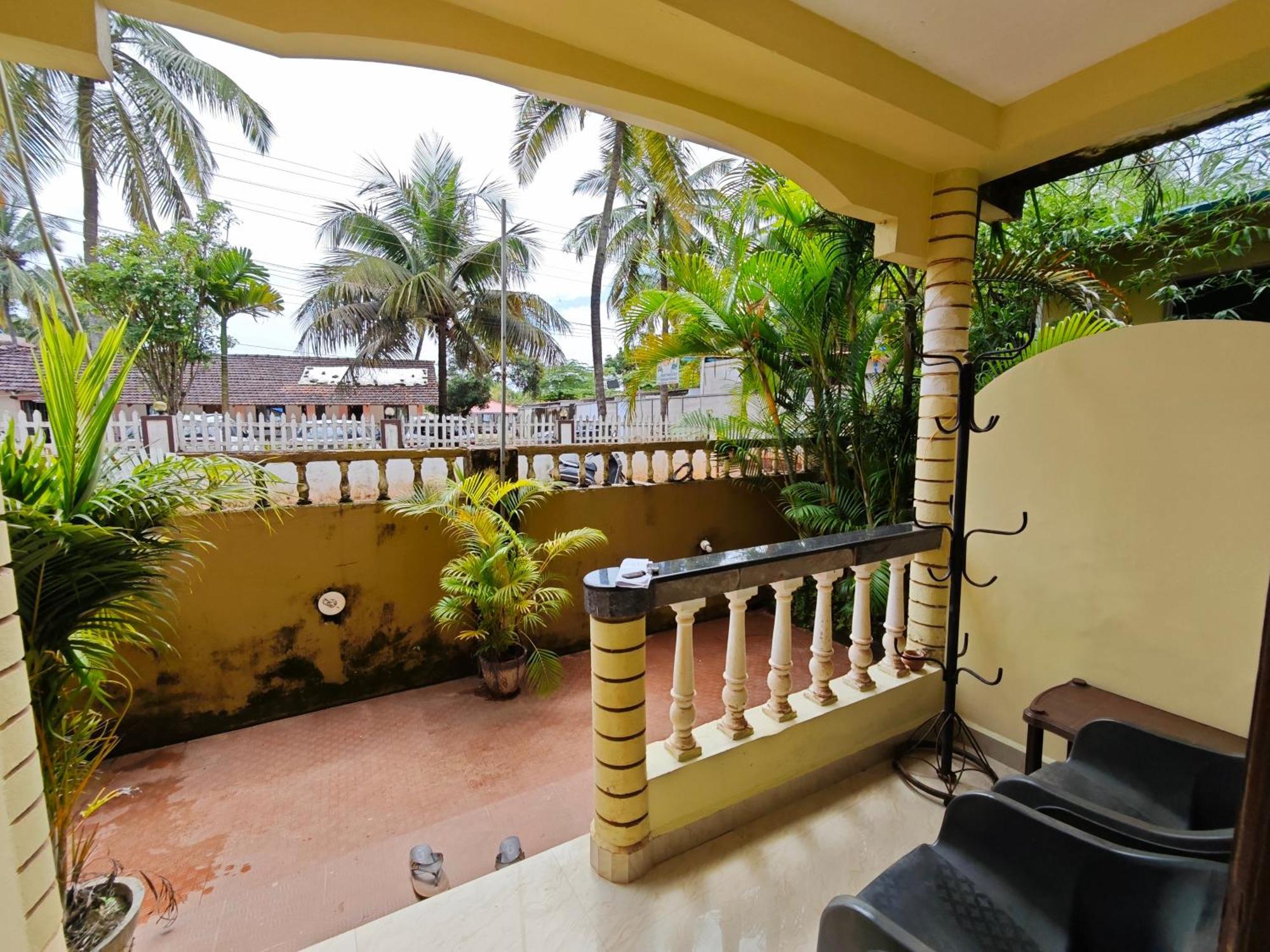 Regina Residency Inn Palolem Bagian luar foto
