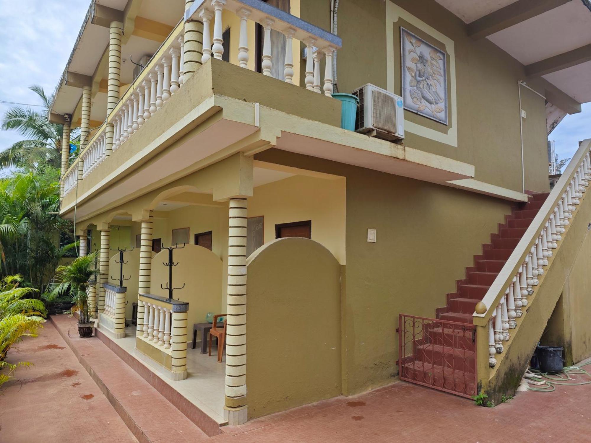 Regina Residency Inn Palolem Bagian luar foto