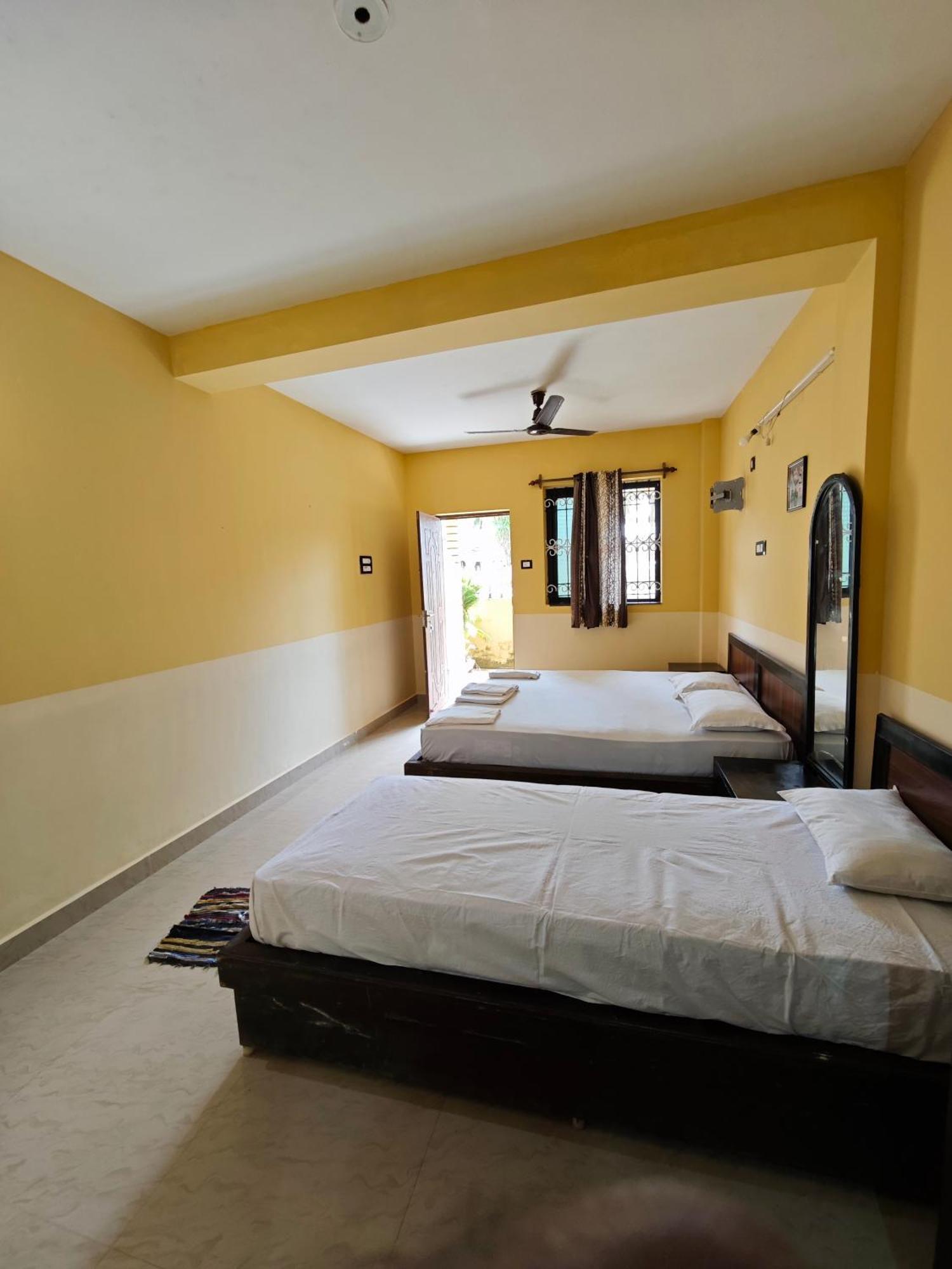 Regina Residency Inn Palolem Bagian luar foto