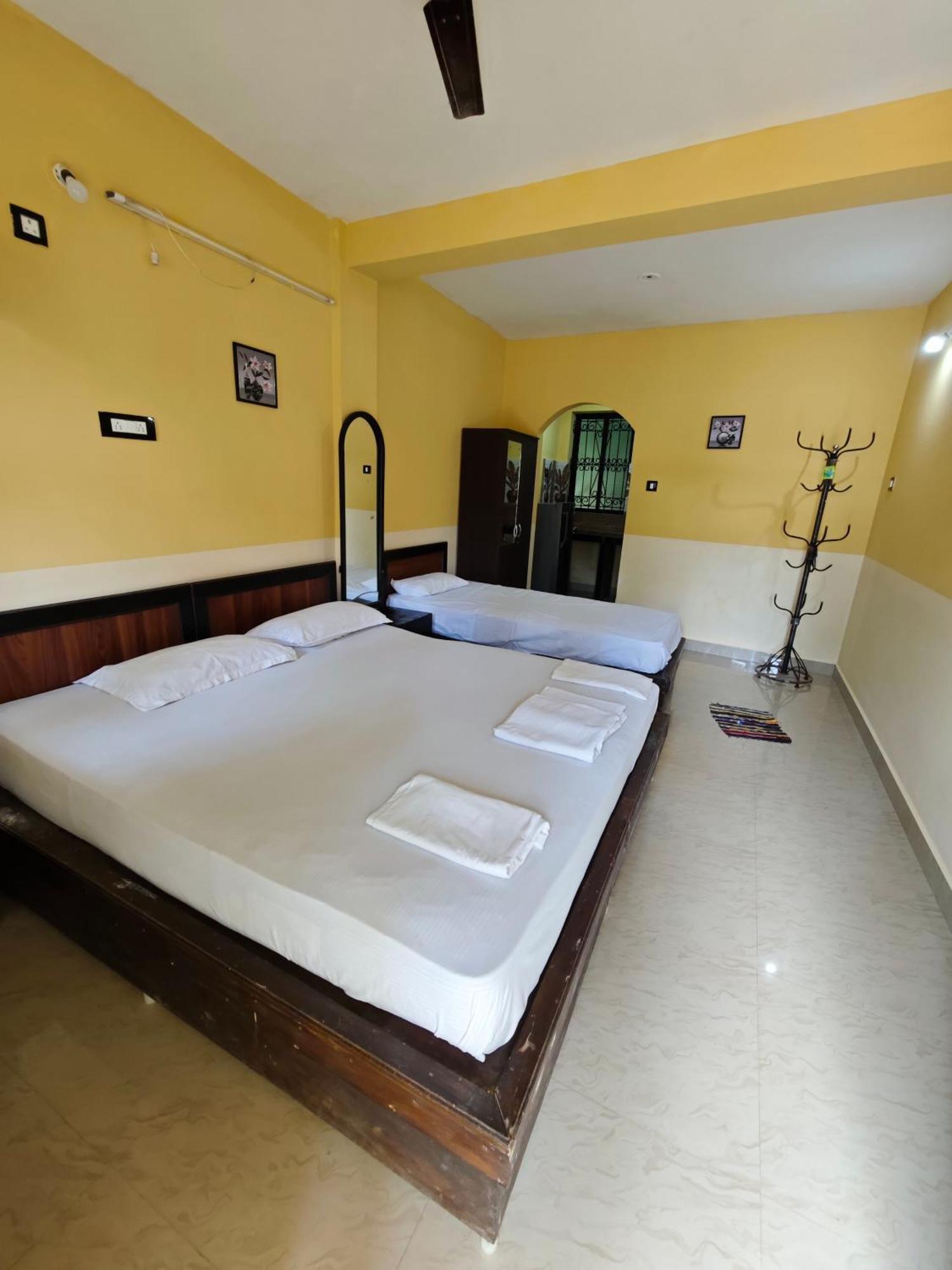 Regina Residency Inn Palolem Bagian luar foto